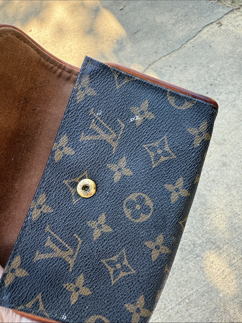 Authentic Vintage Louis Vuitton Monogram Pochette Florentine - Picture 5 of 7